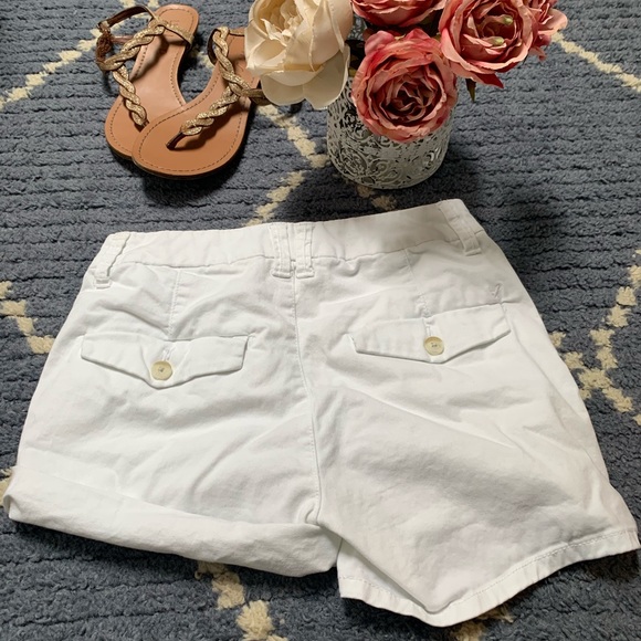 Hi Rise White Shorts - Picture 5 of 5